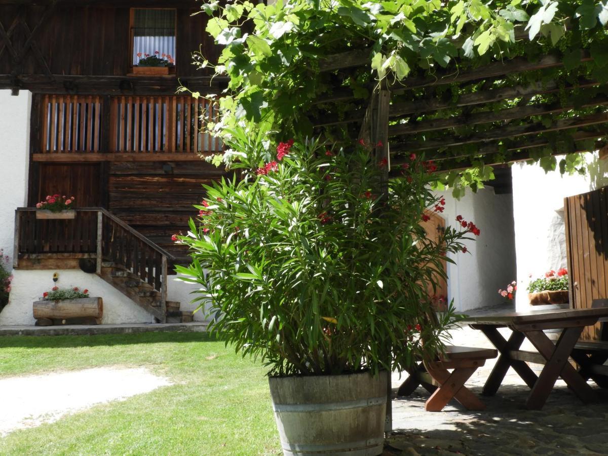 Strasserhof Tenuta-Weingut Vahrn Luaran gambar